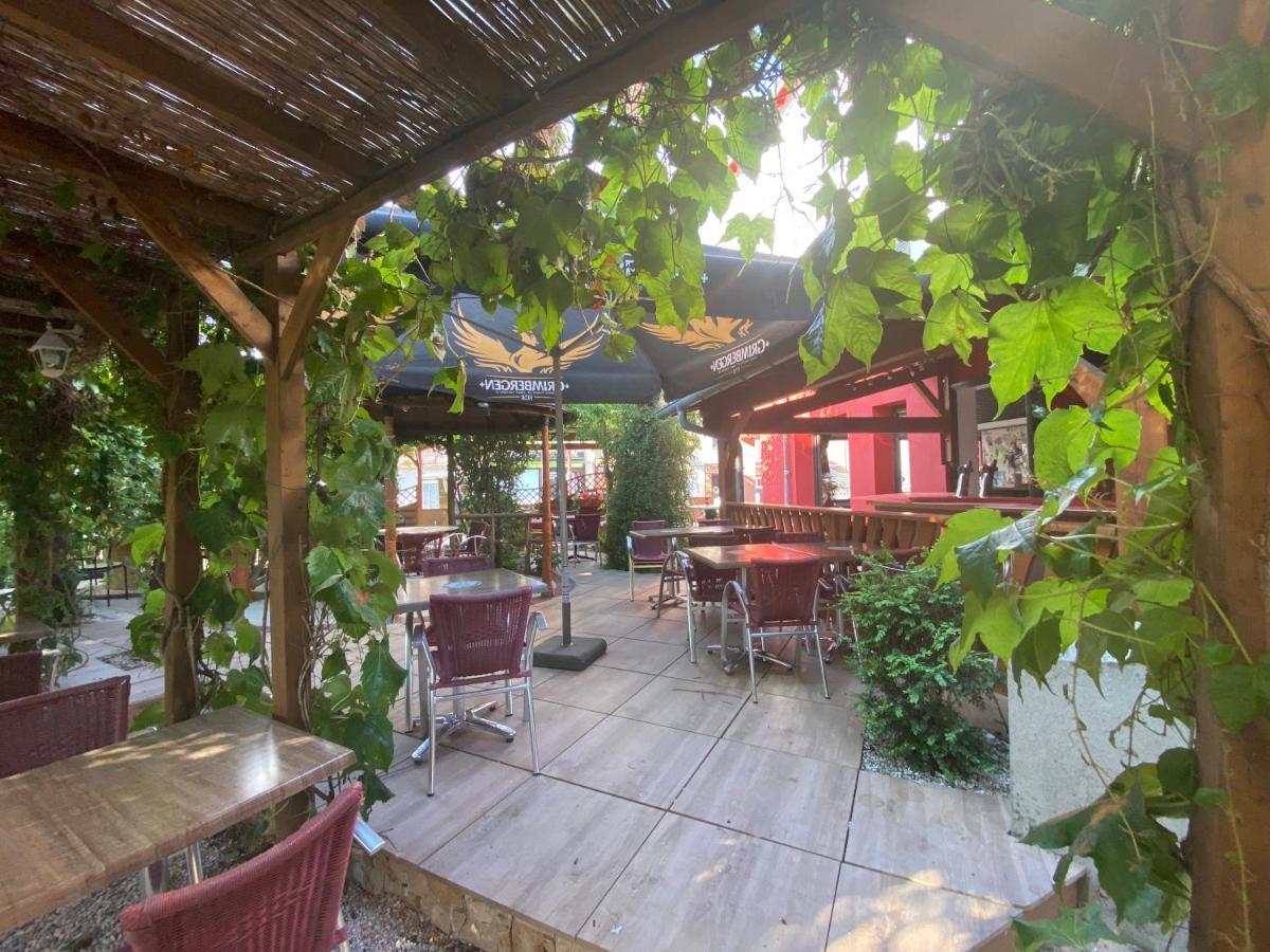 Atipyc Hotel Marssac-sur-Tarn Екстер'єр фото